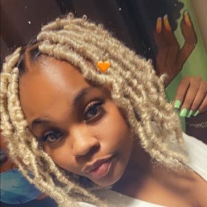 Meet your Posher, Brittany